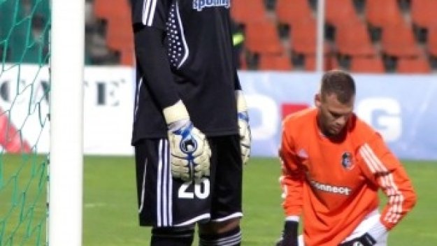 Криля Советов иска 600 хил. евро за Мболи