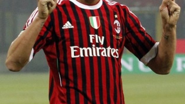 10 победи и 2 загуби за Милан без Златан