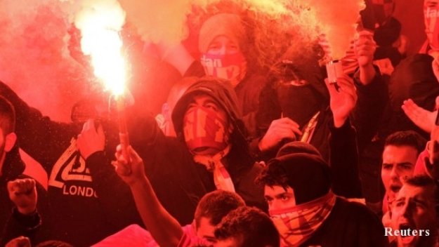 В Шалке наплашени от феновете на Галатасарай