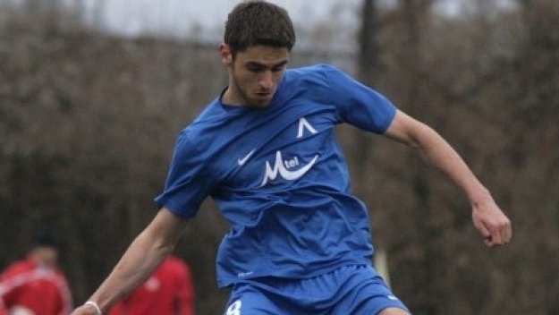 Левски се изложи срещу румънския слабак Петролул, загуби с 2:3