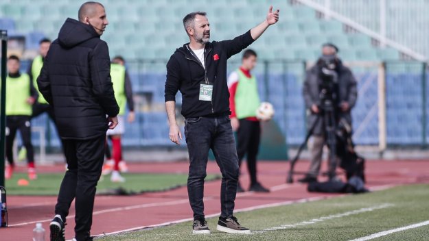 Локомотив Пловдив го закъса, лицензът е застрашен