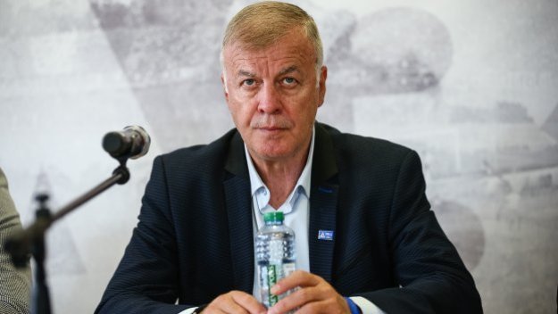 Мъката за Левски продължава! Дъждът от пари се бави