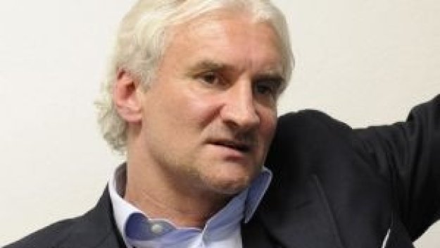 Руди Фьолер защитава Бундеслигата