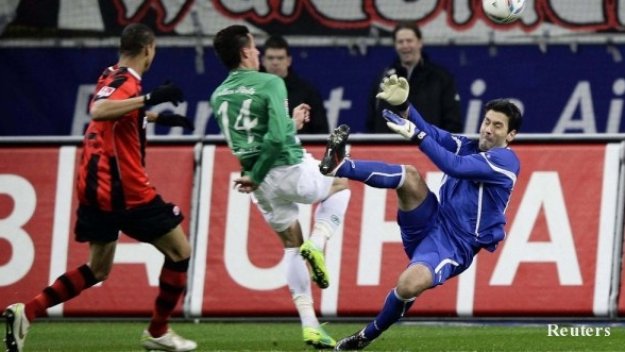 Младок с уникален пропуск в дербито на Втора Бундеслига + ВИДЕО