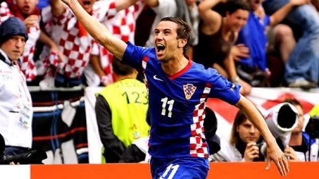 Хърватия тръгна с победа към ЕВРО 2012, Гърция се орезили