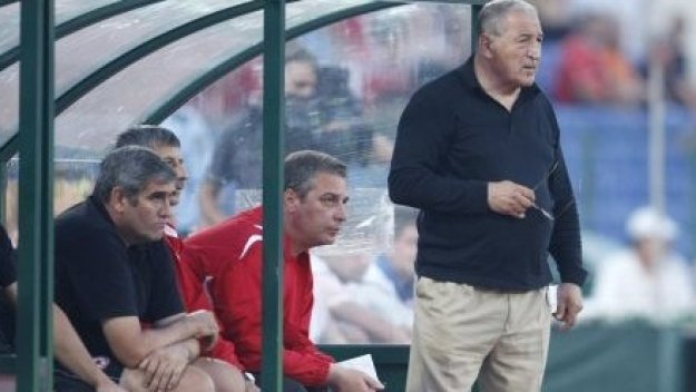 Рапид не притеснява Пената, Коща щял да проучи Порто