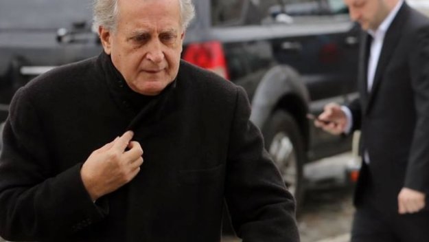 Кашата е пълна! Спас Русев още е собственик на Левски