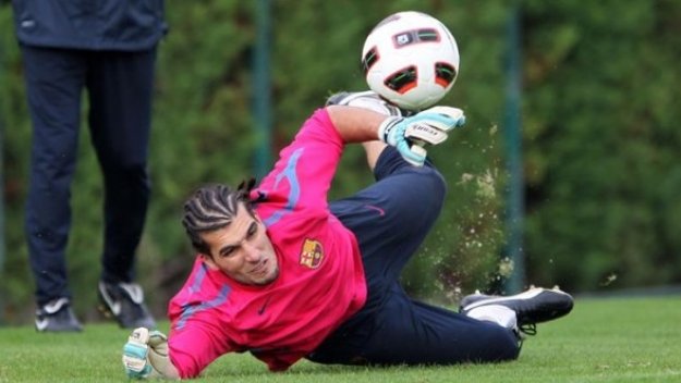 Пинто сменя Валдес на вратата утре