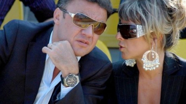 "Червен" терор за Боби Михайлов