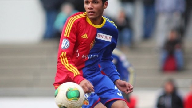 Интересно: Привикват в армията новия в Арсенал