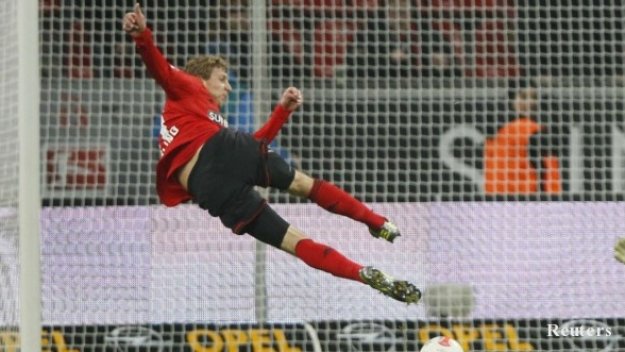 Кислинг къса мрежите в Германия, остава извън сметките на Льов