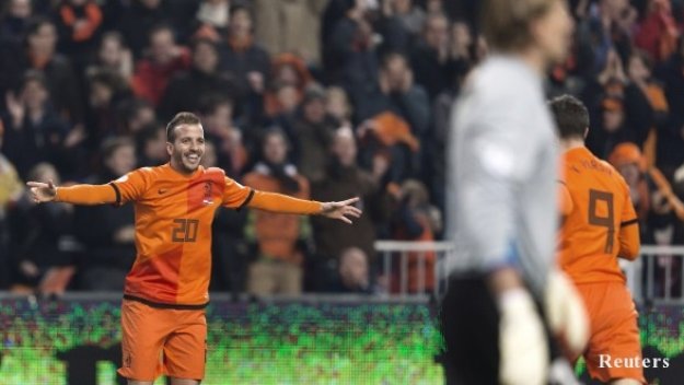 Холандия писа тройка на Естония