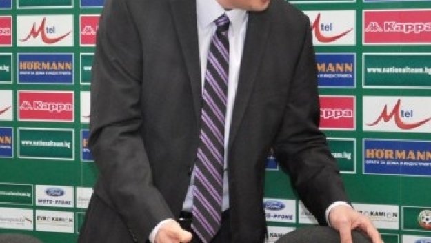 Бербатов още се инати за националния отбор