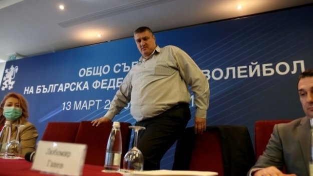Страшен скандал взривява волейбола ни