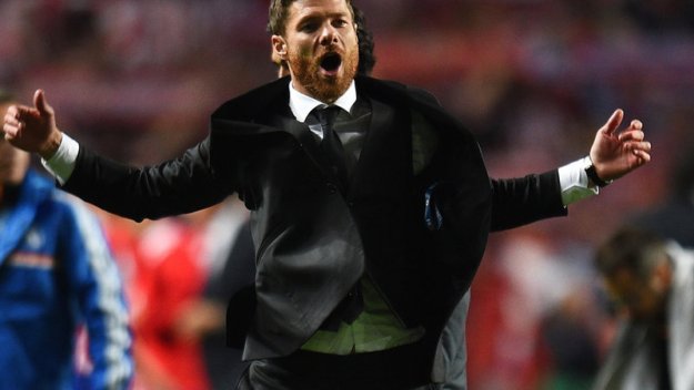 УЕФА наказа Чаби Алонсо