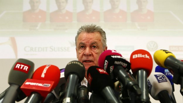 Хитцфелд извика 9 от Бундеслигата за световното