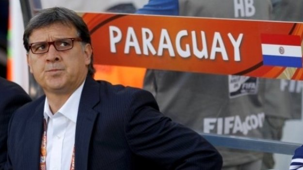 Селекционерът на Парагвай ще гледа финала от трибуните