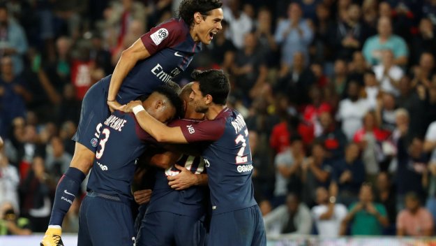 УЕФА погна ПСЖ заради бомбастичните трансфери