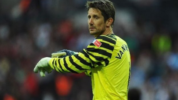 Ван дер Сар: Срещу Нюкасъл ще се изправим на крака