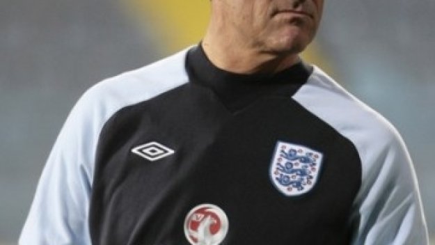 Англия уреди контрола срещу Швеция