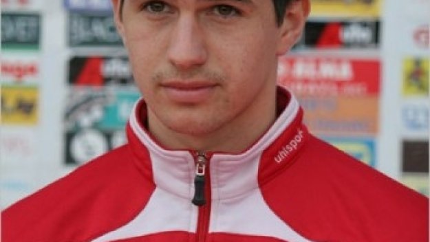 Бивш халф на ЦСКА подписа със Славия