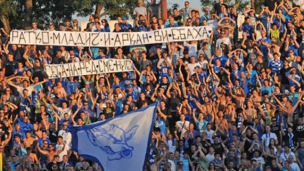 Фенската война преди Сараево - Левски ескалира