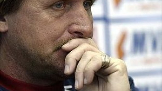 Шустер съчувства на Роналдиньо