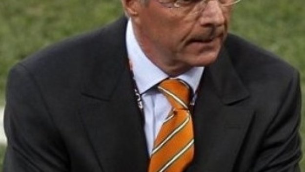 Спрягат Ериксон и за националния на Украйна