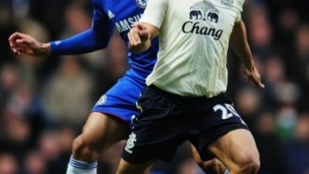 Милан взима Босингва на безценица