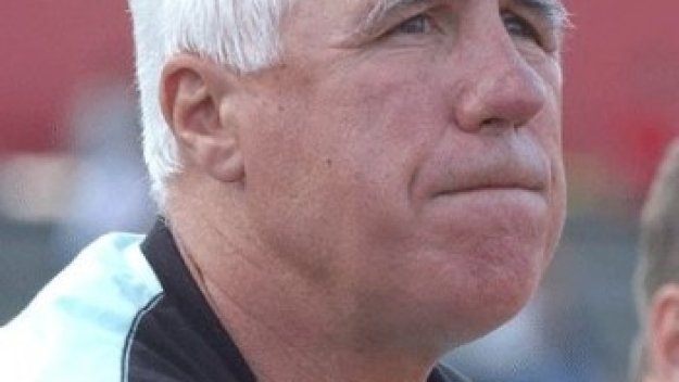 Паро: Отчайващо слаби сме, БФС е търговско дружество