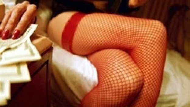 Проститутките в Холандия обявиха футболни бонуси