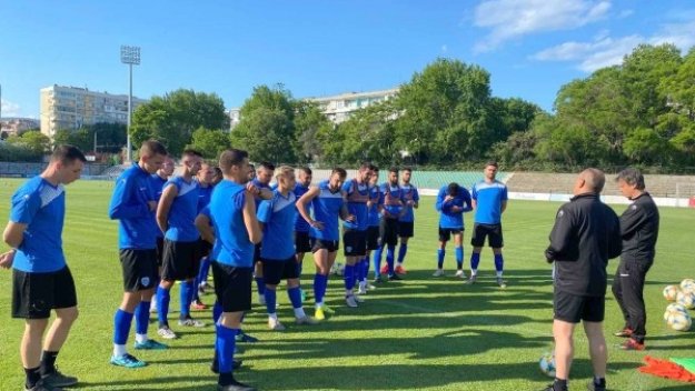 chernomorepfc.bg