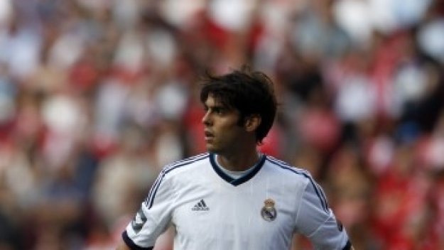 Моуриньо: Кака няма да си тръгне без пари