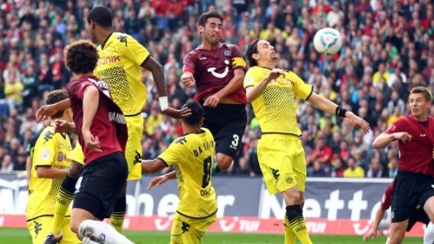 Хановер драматично обърна Борусия Дортмунд