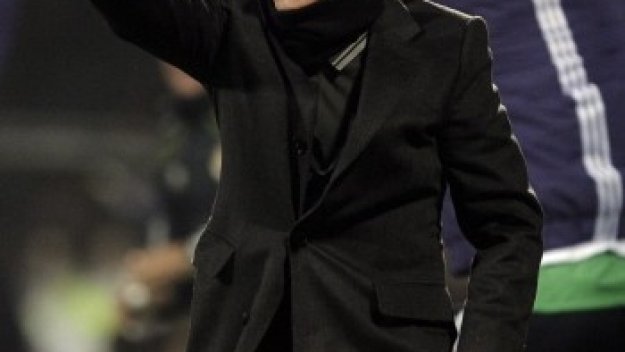 Моуриньо бесен на рефера