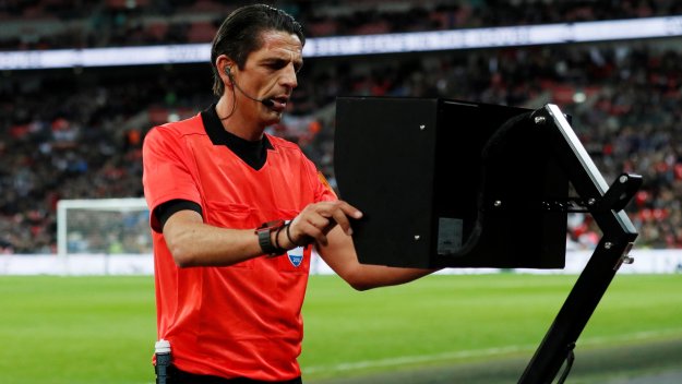 VAR чука на вратата на Шампионска лига