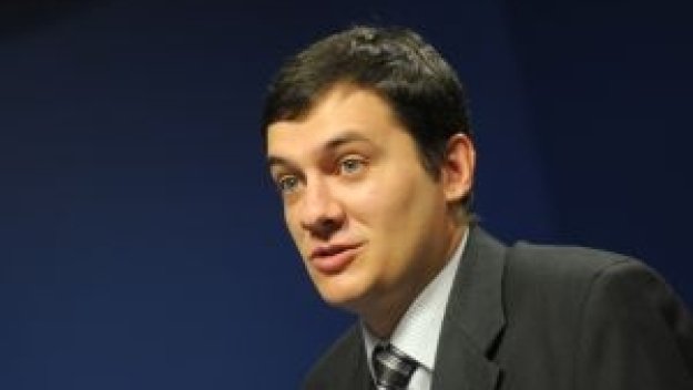 Диема представи студията за Шампионската лига и Англия