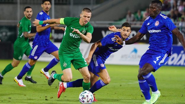 Лудогорец продължава да мечтае! Рулетката на дузпите прати "орлите" на плейоф за ШЛ