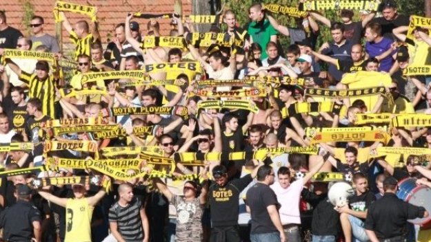 Евромераклии плашат съперник с бой в супермаркет