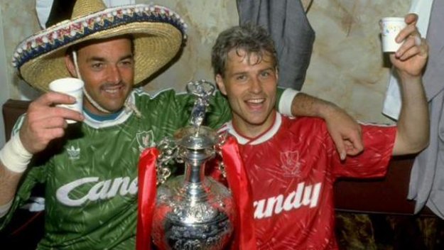 За 25 години Ливърпул даде €1 млрд. за калпави трансфери