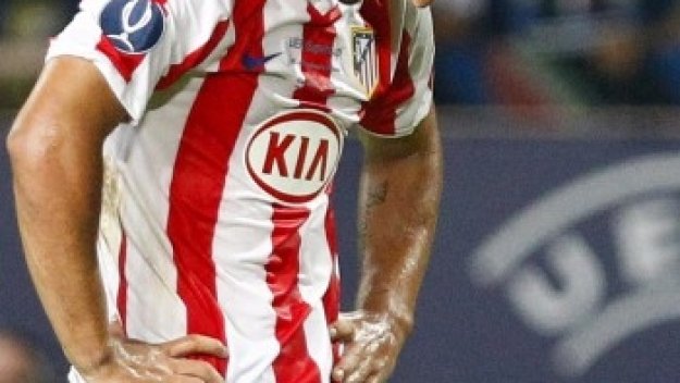 Агуеро аут до края на месеца