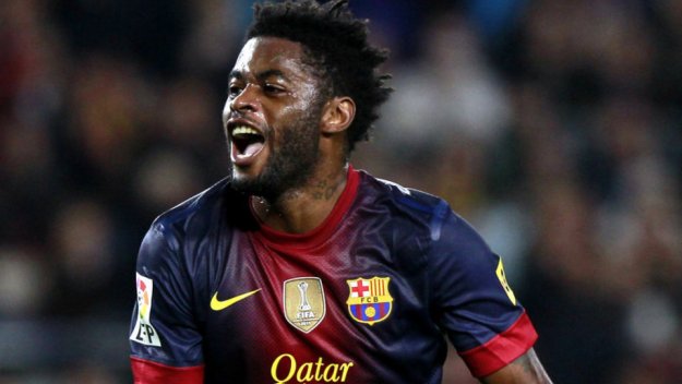 Ман Юнайтед ще връща Сонг в Англия