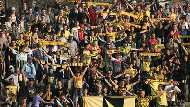 Голмайсторът на Миньор се контузи