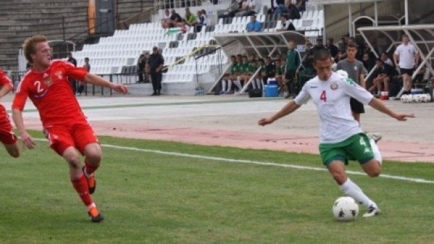 Национал скъса кръстни връзки на коляното, аут от терените за 6 месеца