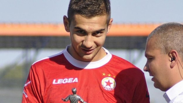 Национал отсвири руснаци, остава в ЦСКА