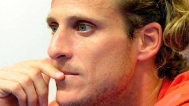 Форлан не замина за Португалия