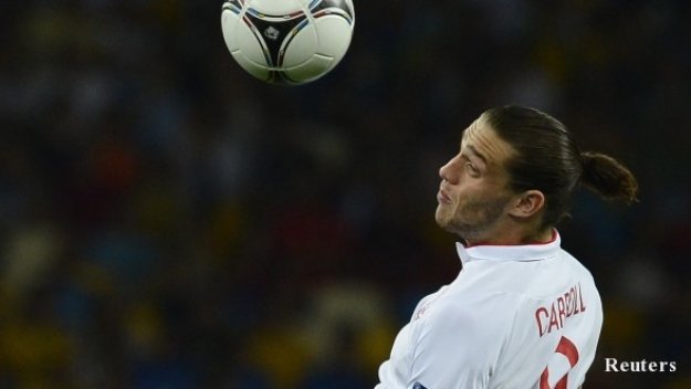 Ходжсън пуска Анди Каръл като титуляр срещу Сан Марино