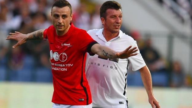 Бербатов съжалява, че не е играл в Барса с Иниеста и Шави