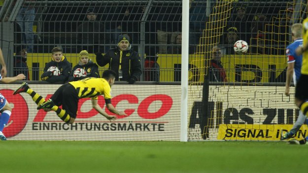 Дортмунд чукна Хофе и се измъкна от дъното