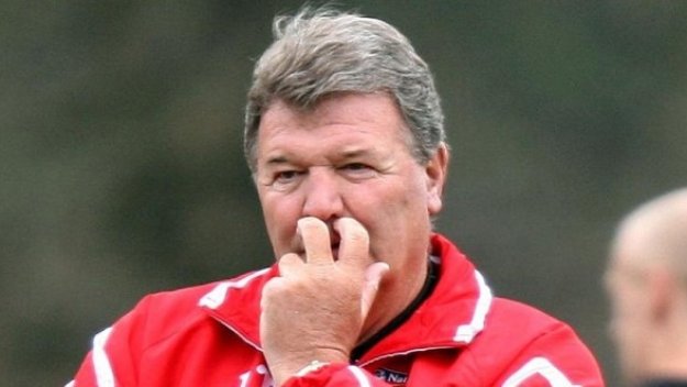 Уелс се кани да ни смаже